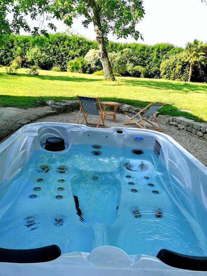 Gite Dans Une Ambiance Vegetale Avec Spa Privatif Jazennes المظهر الخارجي الصورة